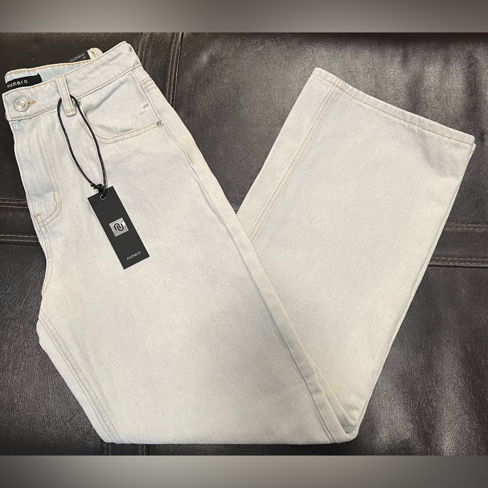 Numero Platinum Blue Denim Jeans - High Rise Wide Leg - Size 29 - NWT